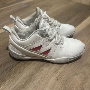 GK Kids' Accent 2.0 Cheer Shoes